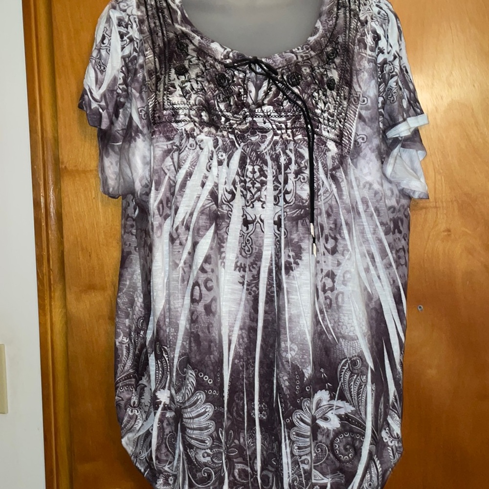Shades of purple and white printed short sleeve top with brown front tie